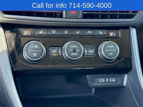 Used 2023 Volkswagen Jetta SE FWD image 23
