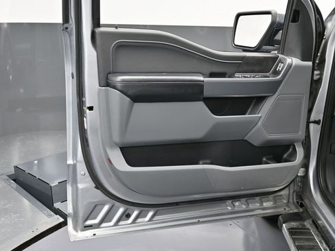 Used 2024 Ford F150 XLT w/ Equipment Group 302A MID image 39