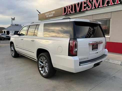Used 2019 GMC Yukon XL Denali w/ Denali Ultimate Package image 4