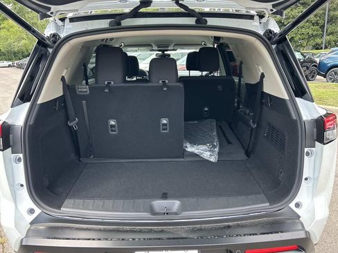 New 2026 Nissan Pathfinder SV FWD image 13