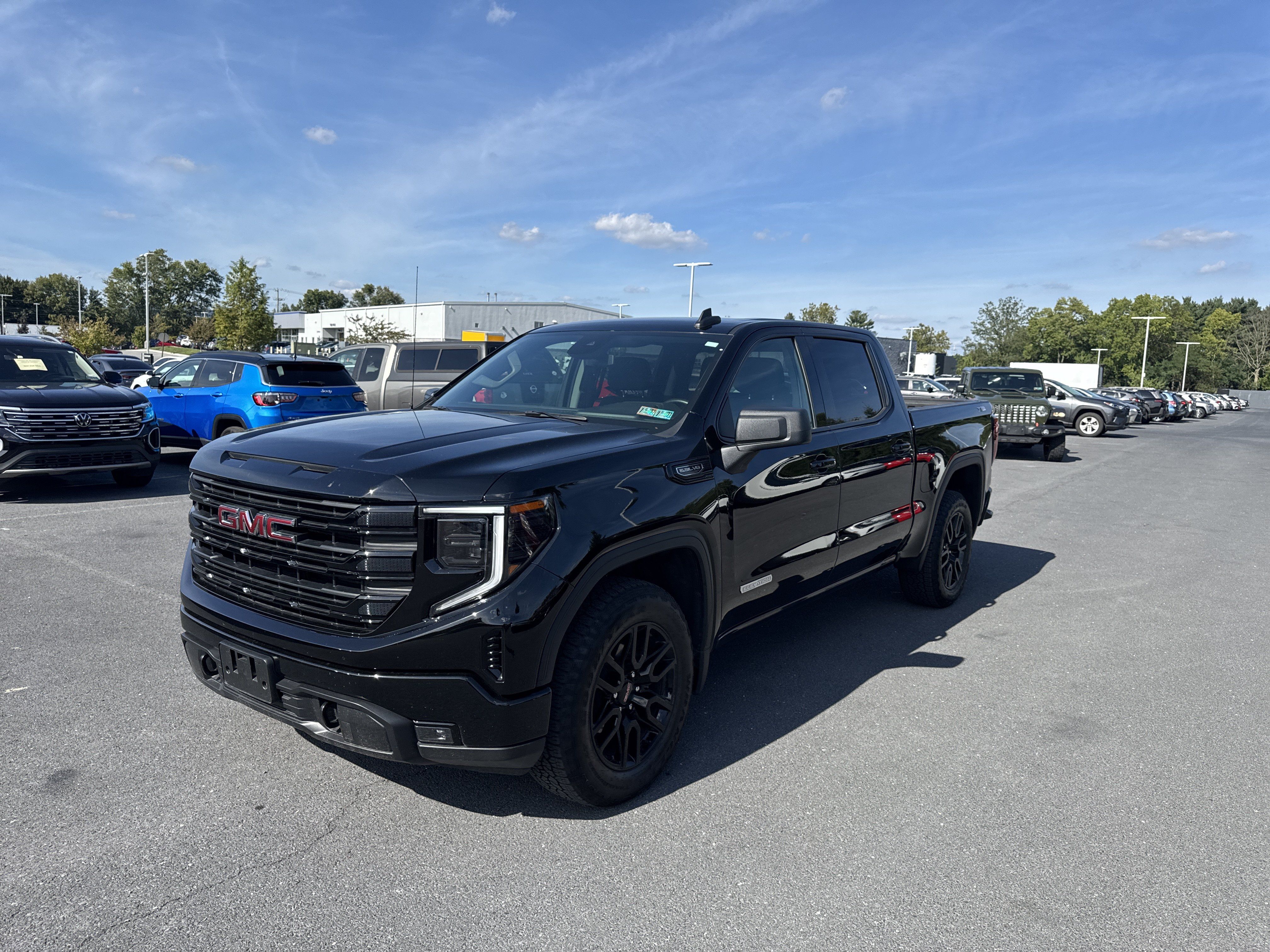 Used 2025 GMC Sierra 1500 Elevation w/ X31 Off-Road Package AWD/4WD image 30