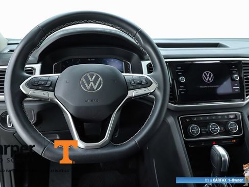 Used 2023 Volkswagen Atlas SE w/ Panoramic Sunroof Package FWD image 20