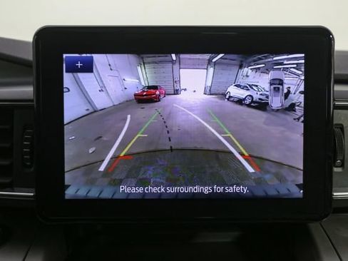 Used 2023 Ford Explorer XLT w/ Equipment Group 202A image 29