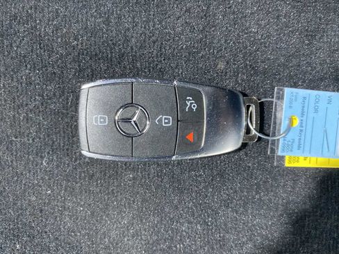 Used 2021 Mercedes-Benz GLA 250 4MATIC image 20