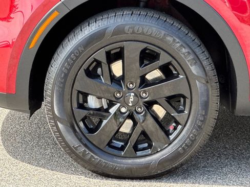 Used 2022 Kia Sorento S AWD/4WD image 28