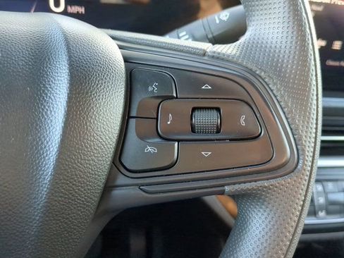 Used 2024 Buick Envista Preferred image 24