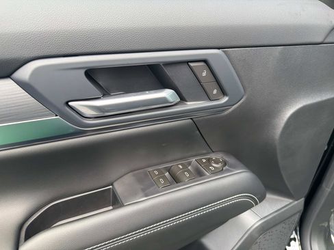 New 2026 GMC Terrain Elevation FWD image 18