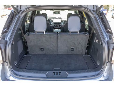 Used 2025 Ford Explorer ST image 16