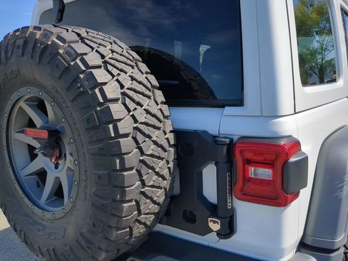 Used 2020 Jeep Wrangler Unlimited Rubicon AWD/4WD image 22