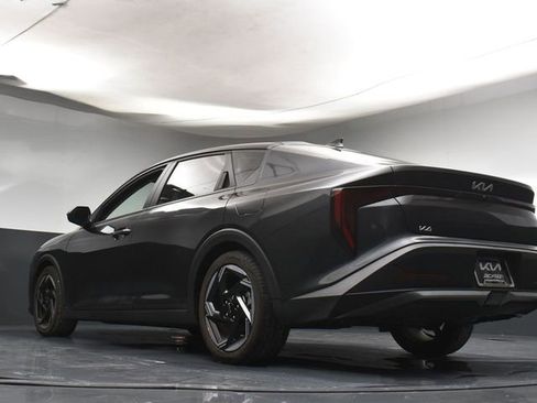 Certified 2025 Kia K4 EX FWD image 34