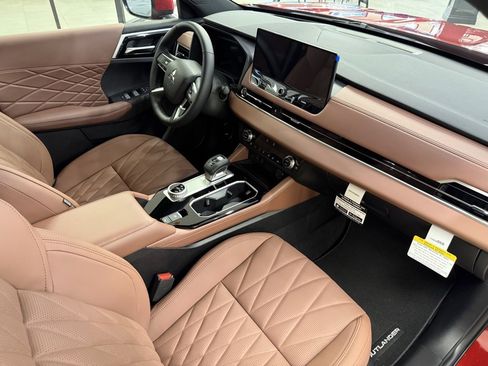New 2026 Mitsubishi Outlander SEL image 22