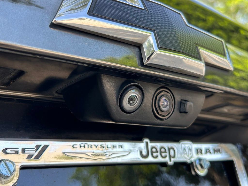 Used 2021 Chevrolet Traverse RS FWD image 36