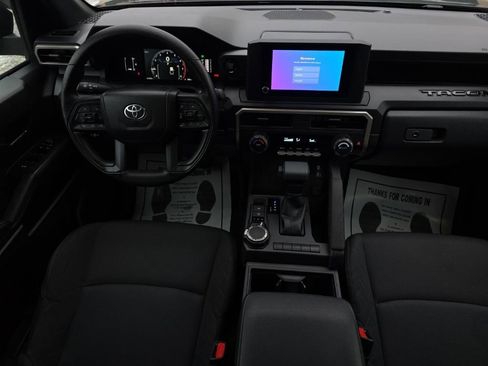 Certified 2025 Toyota Tacoma SR image 19