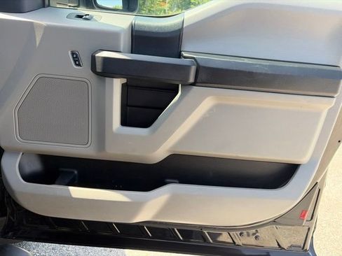 Used 2017 Ford F250 XL w/ Power Equipment Group AWD/4WD image 32