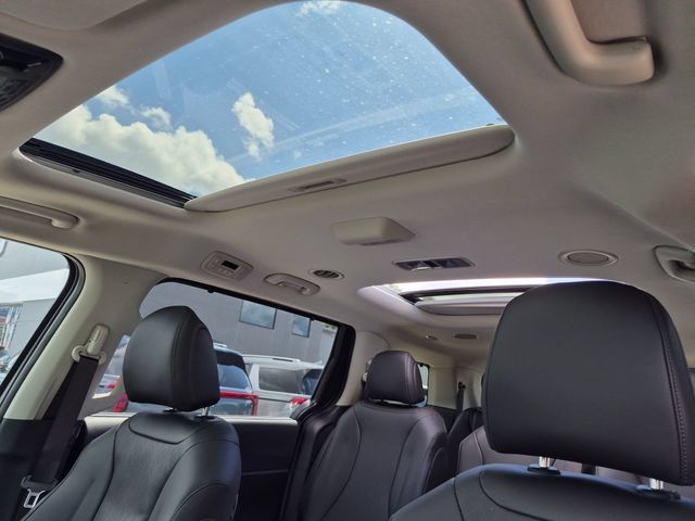 New 2027 Kia Carnival SX w/ Dark Edition Package FWD image 21