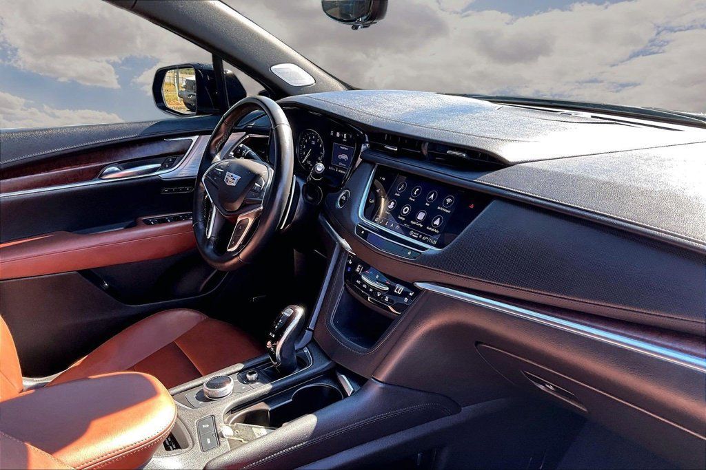 Used 2023 Cadillac XT5 Sportv w/ Technology Package AWD/4WD image 26