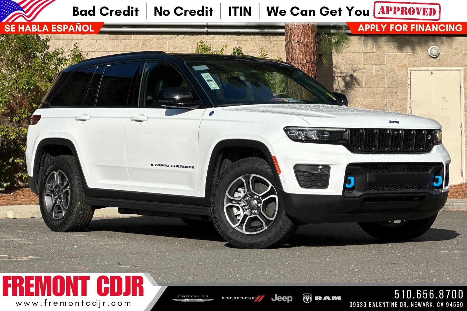 New 2023 Jeep Grand Cherokee Trailhawk w/ Advanced Protech Group II AWD/4WD 360° Tour