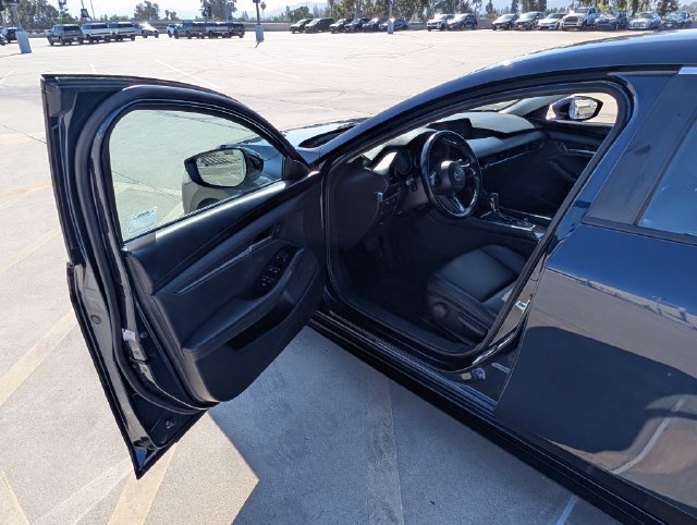 Used 2025 MAZDA MAZDA3 s FWD image 32