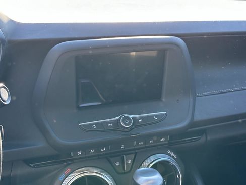 Used 2019 Chevrolet Camaro LT image 10