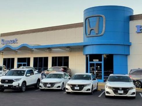 Used 2025 Honda Pilot TrailSport image 10