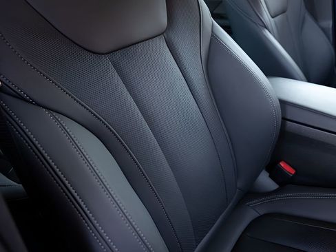 Used 2025 BMW 430i xDrive w/ M Sport Package image 81