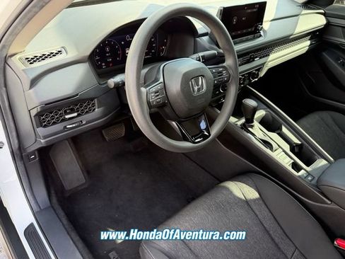 Certified 2025 Honda Accord SE image 18