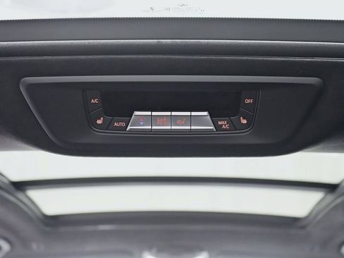 Used 2023 BMW X7 xDrive40i w/ M Sport Package AWD/4WD image 45