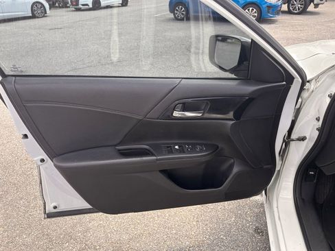 Used 2013 Honda Accord Sport image 10