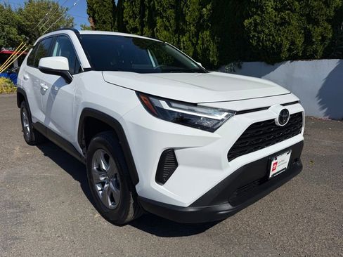 Certified 2025 Toyota RAV4 XLE AWD/4WD image 2