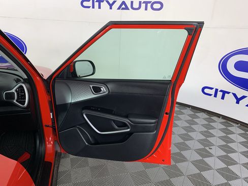 Used 2022 Kia Soul LX w/ Technology Package FWD image 36