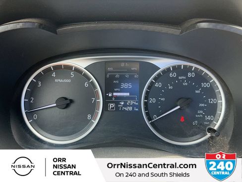 Used 2022 Nissan Versa S w/ Trunk Package FWD image 21