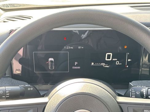 New 2025 Nissan Kicks SV w/ SV Premium Package image 17