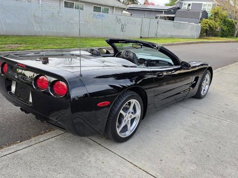 Used 2000 Chevrolet Corvette Convertible RWD image 15