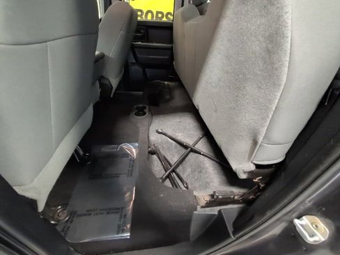 Used 2015 RAM 1500 Express image 27