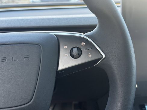 Used 2025 Tesla Model 3 Long Range image 15