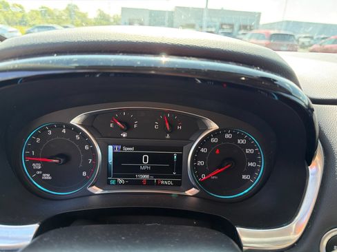 Used 2018 Chevrolet Traverse LT FWD image 14