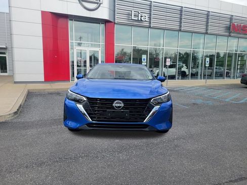 Certified 2024 Nissan Sentra SV FWD image 5