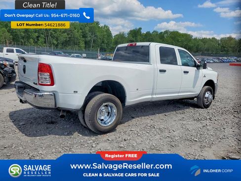 Used 2024 RAM 3500 Tradesman w/ Chrome Appearance Group AWD/4WD image 4