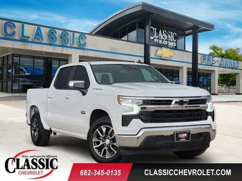 Used 2022 Chevrolet Silverado 1500 LT image 1