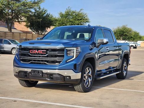 Used 2024 GMC Sierra 1500 SLT AWD/4WD image 12
