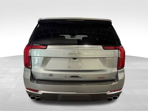 Certified 2025 GMC Yukon Denali image 6