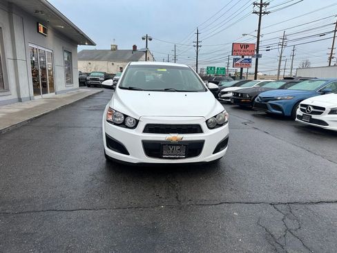 Used 2016 Chevrolet Sonic LT image 2