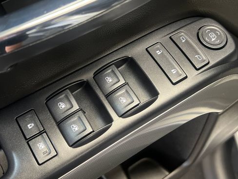 Used 2019 Chevrolet Silverado 1500 LT w/ All Star Edition AWD/4WD image 34