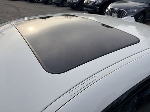 Used 2023 BMW M240i xDrive Coupe image 6