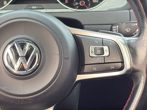 Used 2016 Volkswagen GTI SE w/ Lighting Package (SEL) FWD image 21