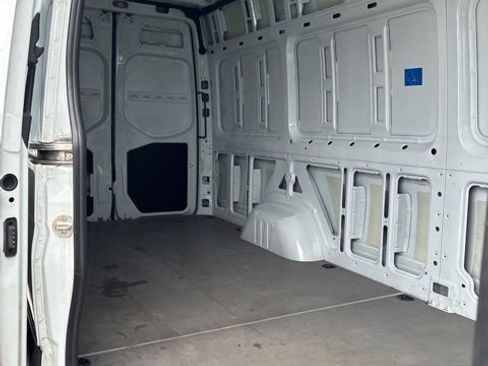 Used 2023 Mercedes-Benz Sprinter 2500 image 10