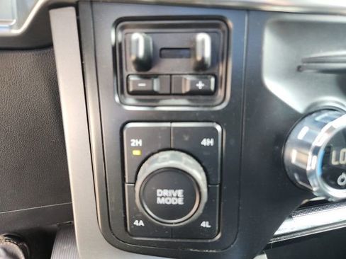 Used 2021 Ford F150 Lariat AWD/4WD image 31