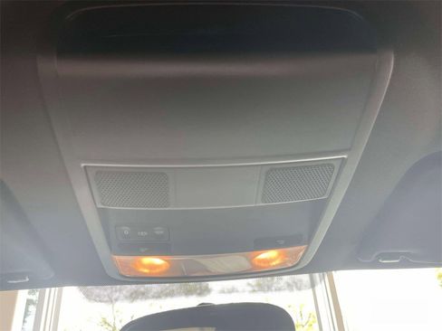 Used 2018 Volkswagen Beetle 2.0T S image 26