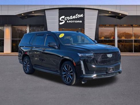 Used 2021 Cadillac Escalade Sport w/ Driver Assist Tech Package image 7
