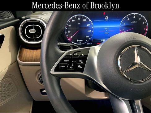 Used 2024 Mercedes-Benz C 300 4MATIC Sedan image 23